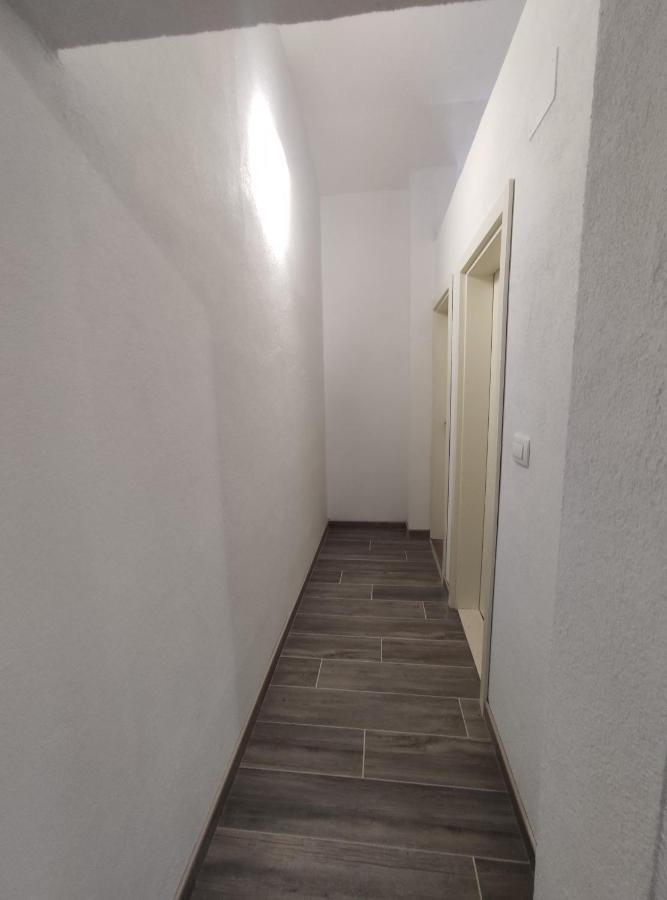 Apartmani Lesic Zaklopatica Lastovo 外观 照片